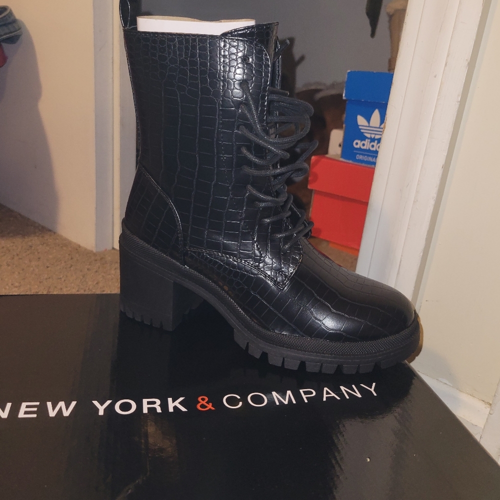 Boots - Picture 2 of 3